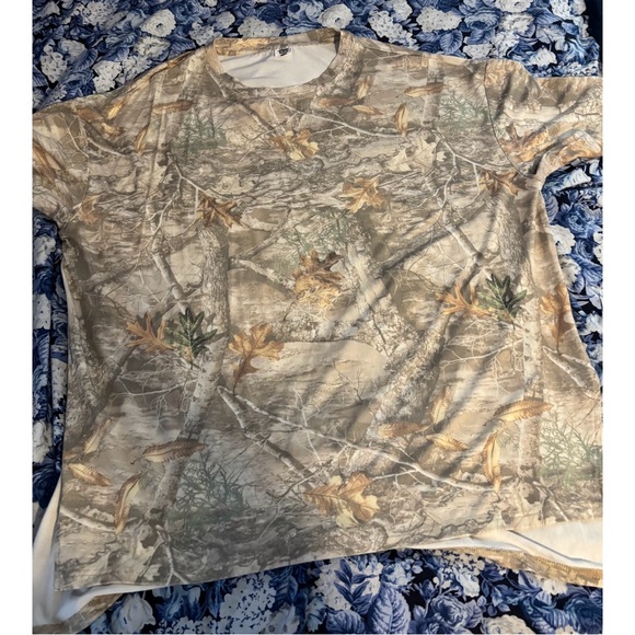 Camo Print T-Shirt and Shorts Set - Picture 2 of 7